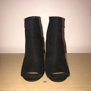 Parker&Sky Black Booties